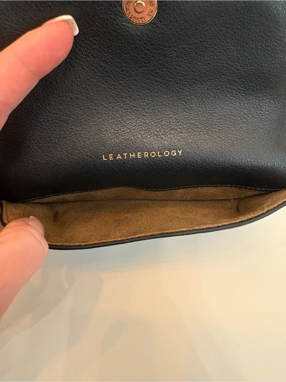 Leatherology portable sunglass